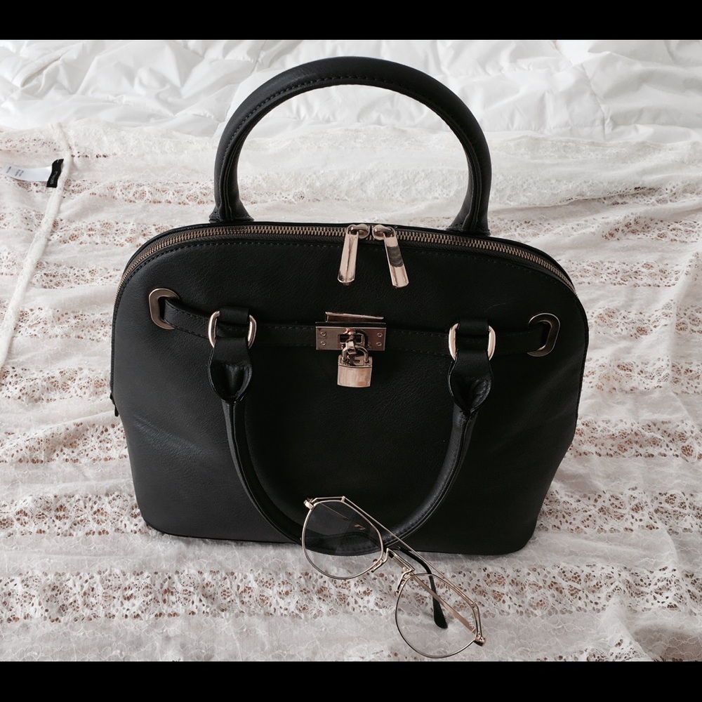Bag - Picture 1 of 1